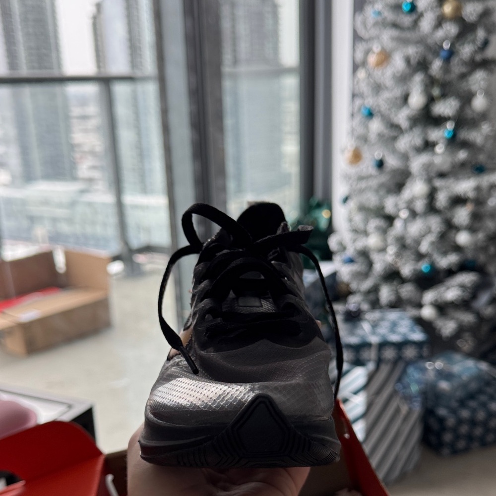 Nike Black and Gray Zoom Fly Shoes - Picture 8 of 16